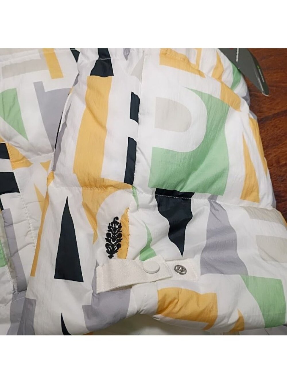 Free People Puffer Vest With Movement Print Size S-XL  - PrimaLoft Insulation - Picture 12 of 13